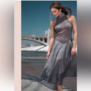 Stella & Jamie Elegant Gray and Black Twill Open Back High-Low Sleeveless Dress